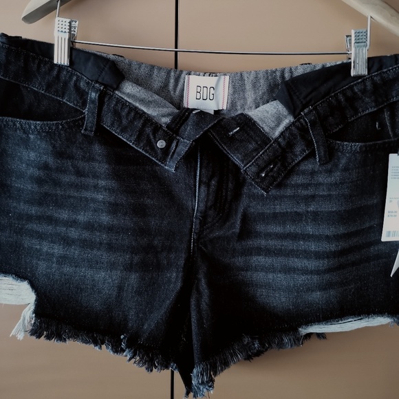 URBAN OUTFITTERS - BDG Foldover V-Front Denim Short - NWT (size 31) - Picture 5 of 13
